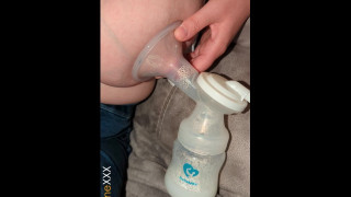 MILKING MY TITS