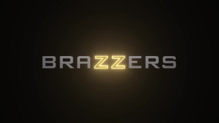 Sexy JOI Voicemail Chloe Surreal / Brazzers